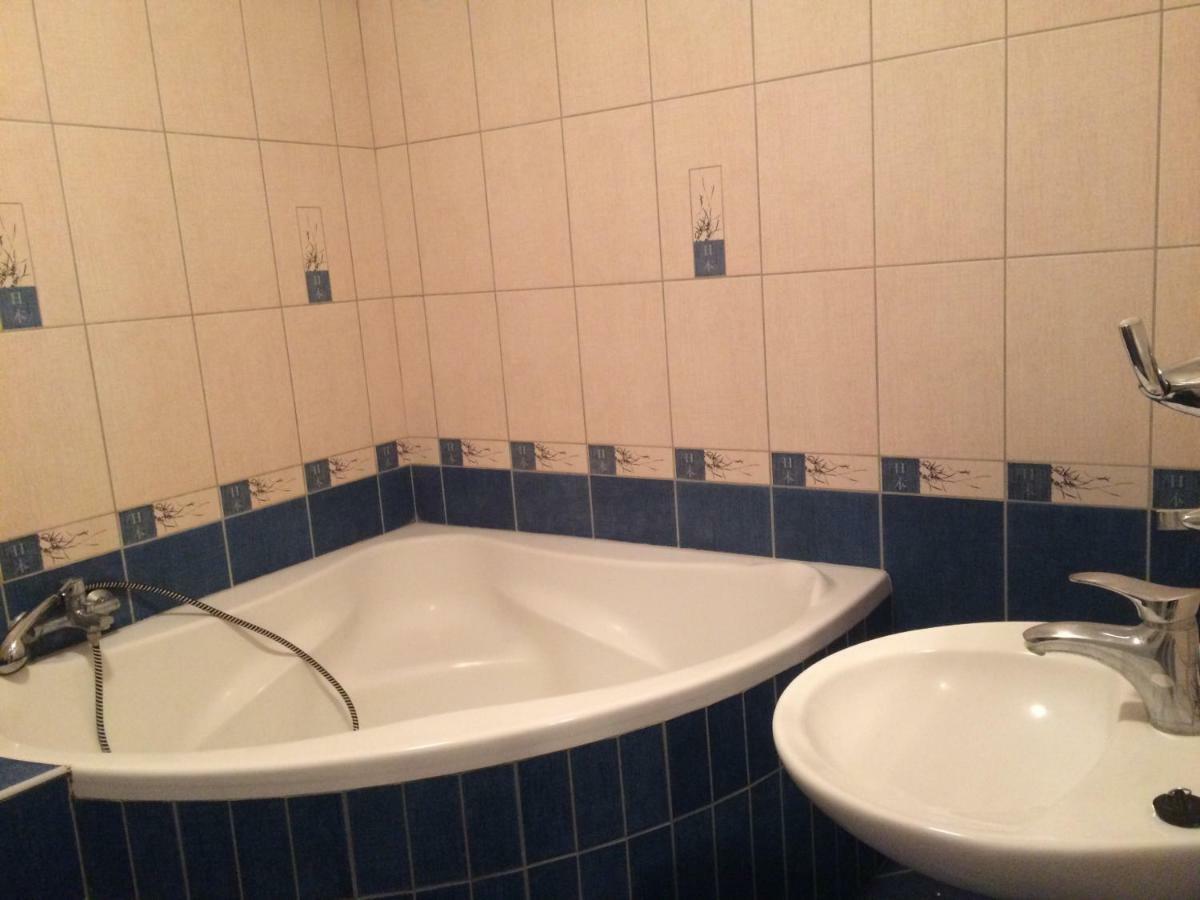 Kristaly Apartman Сегед Экстерьер фото